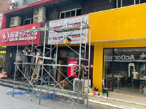 玉屏制作广告招牌如何避免它发黄？